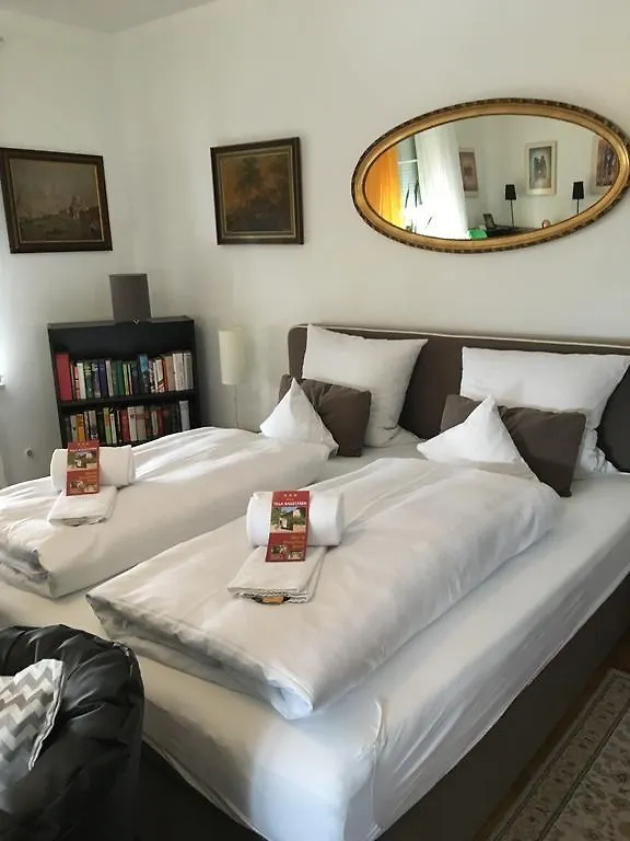 Hotel B&B Bredl In Der Villa Ballestrem Straubing